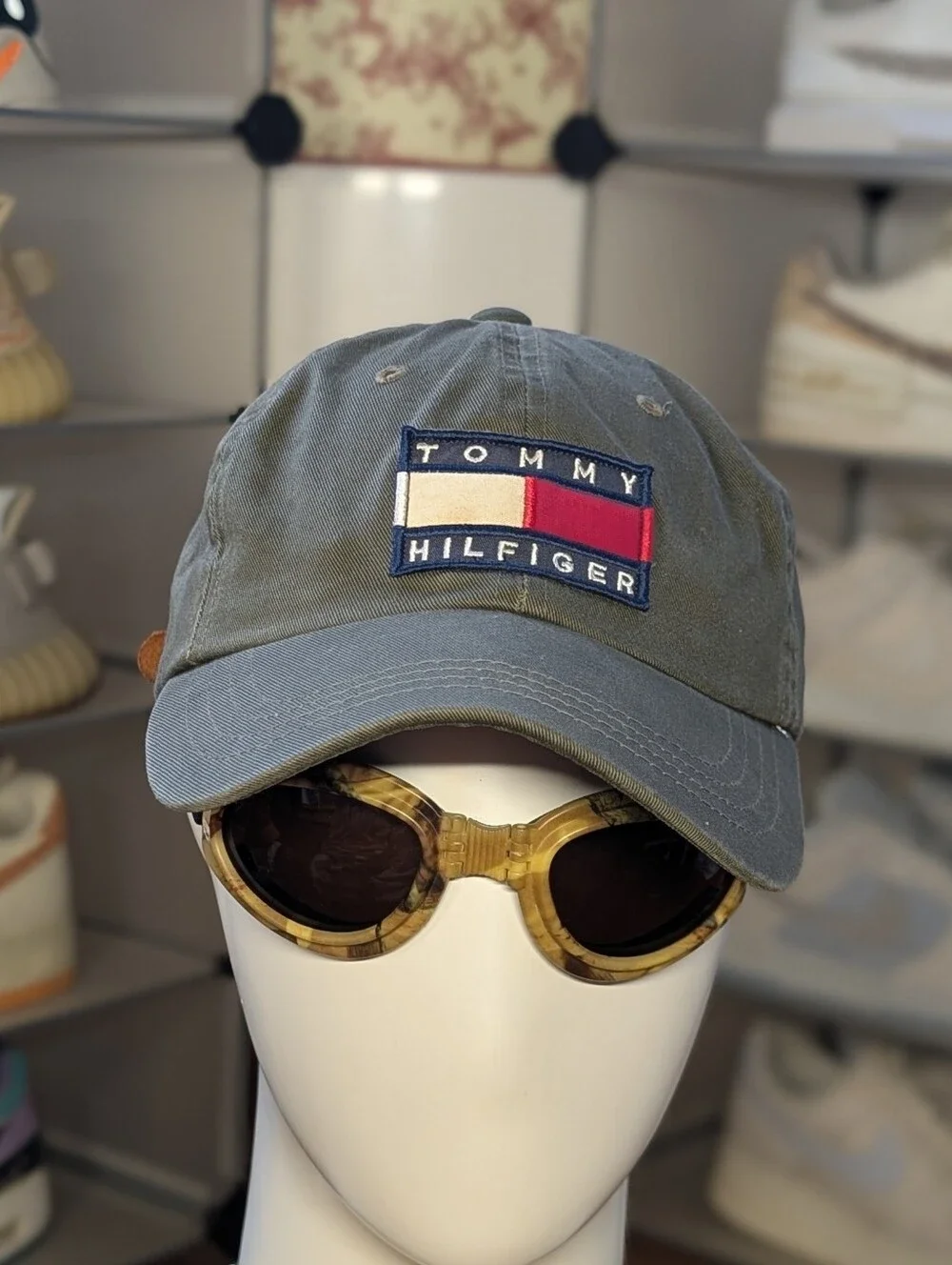 Tommy Hilfiger Vintage Classic Hat (OS)
